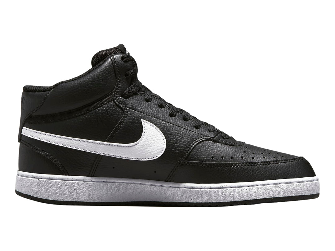 Tenis Nike Court Vision Mid color negro con suela y logotipo en blanco.