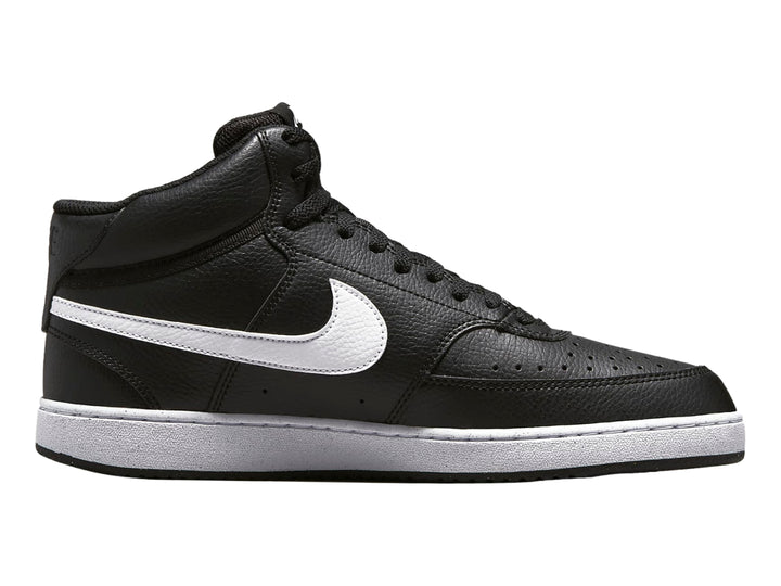 Tenis Nike Court Vision Mid color negro con suela y logotipo en blanco.