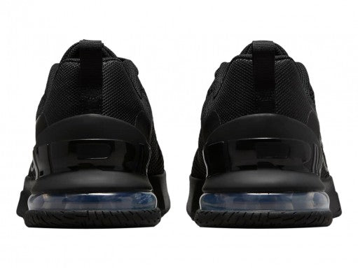 Tenis Nike Air Max Alpha Trainer 6 en color negro total con suela amortiguada transparente.