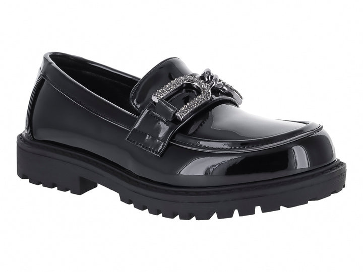 Zapato mocasín negro de charol con suela track y hebilla decorativa brillante para Niño.