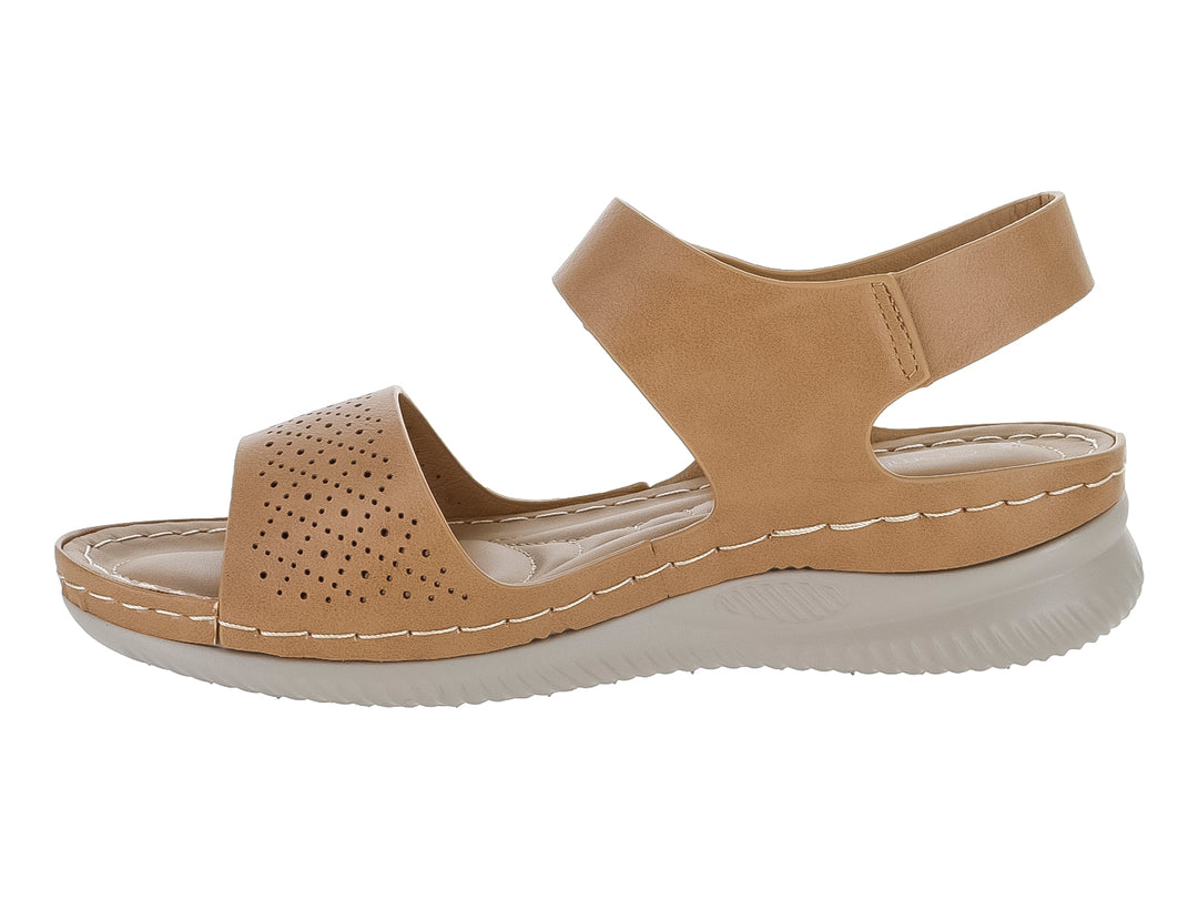 Sandalia Comfort Fit color tan con correa ajustable y suela gris para mujer.
