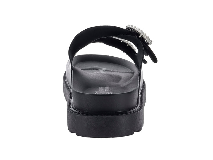 Sandalias negras de plataforma con dos correas y hebillas decoradas con brillantes.
