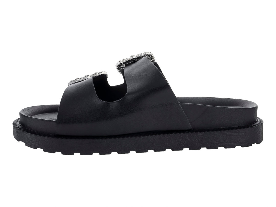 Sandalias negras de plataforma con dos correas y hebillas decoradas con brillantes.