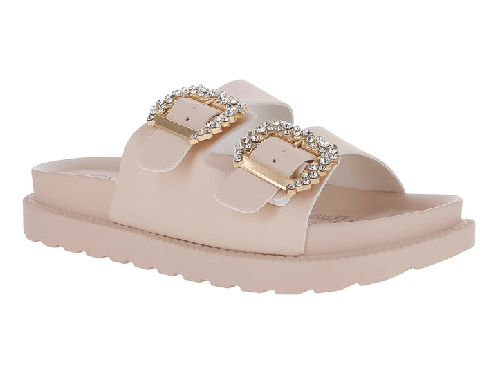 Sandalias beige con suela de plataforma y hebillas decoradas con cristales brillantes.
