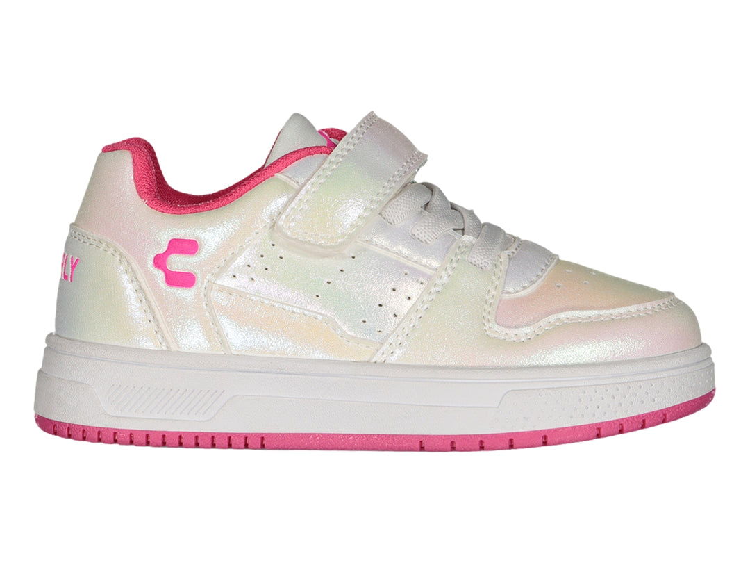 Tenis deportivos Charly blancos iridiscentes con suela y detalles en fucsia para Niña.