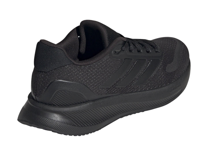 Tenis Adidas Runfalcon 5 en color negro total, diseño deportivo para running con malla transpirable.