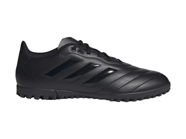 Zapato de fútbol Adidas Goletto VIII TF color negro con suela para césped sintético.
