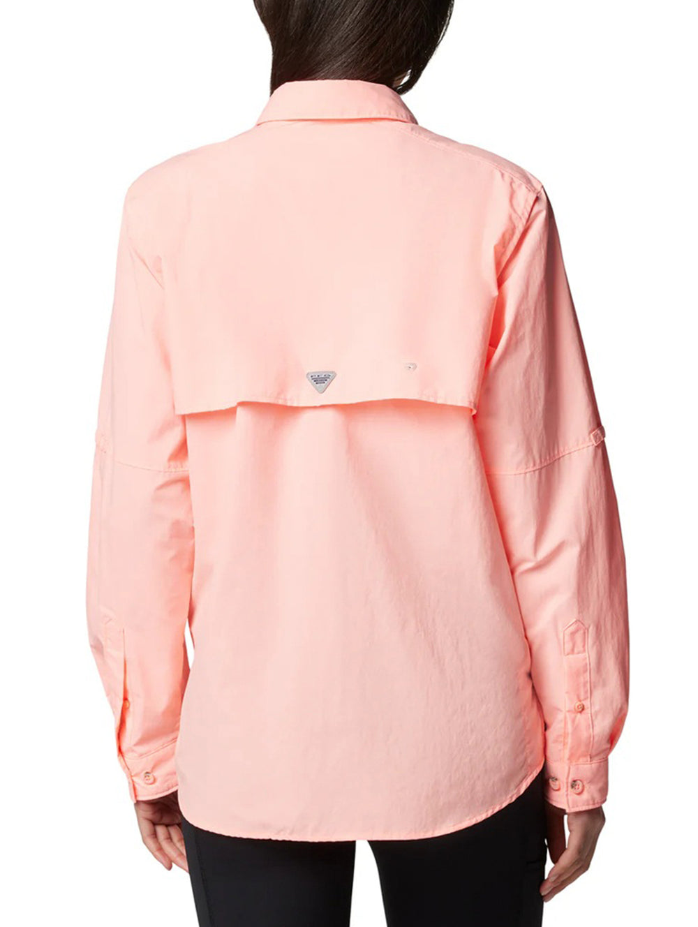 Camisa Columbia PFG de manga larga en color rosa Tiki Pink para mujer.