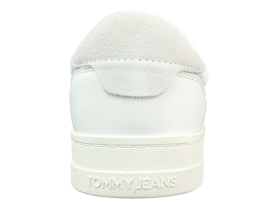 Tenis Tommy Hilfiger modelo The Greenwich Mix Media en color blanco ecru, vista lateral.