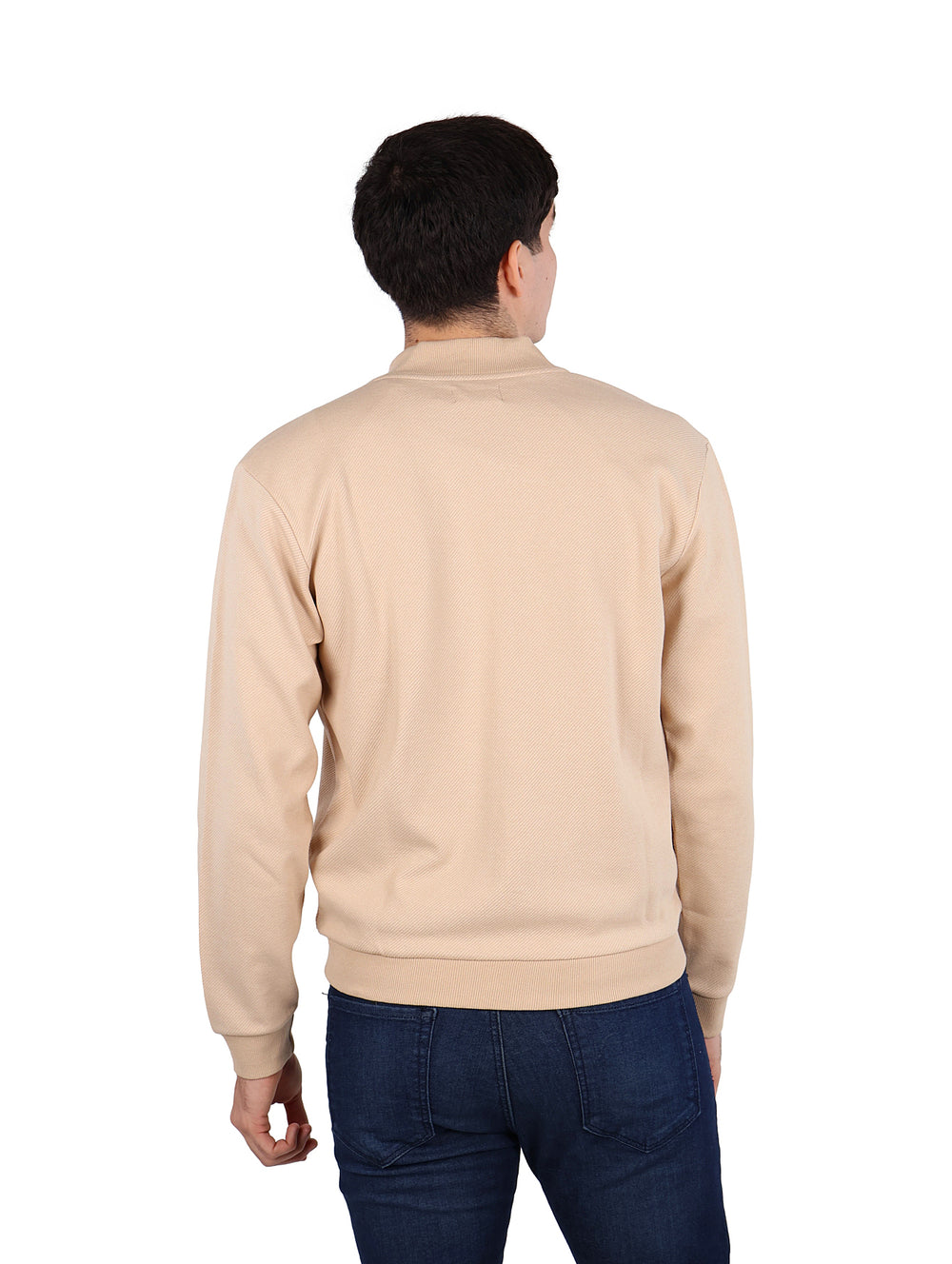 Hombre vistiendo sudadera beige con cierre frontal de la marca American Fly
