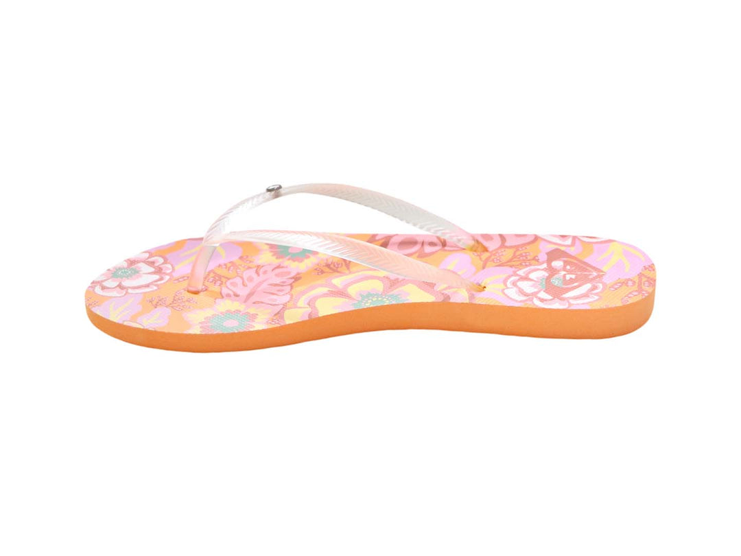 Sandalias tipo flip-flop Roxy con estampado floral en tonos naranja y rosa y suela color naranja.