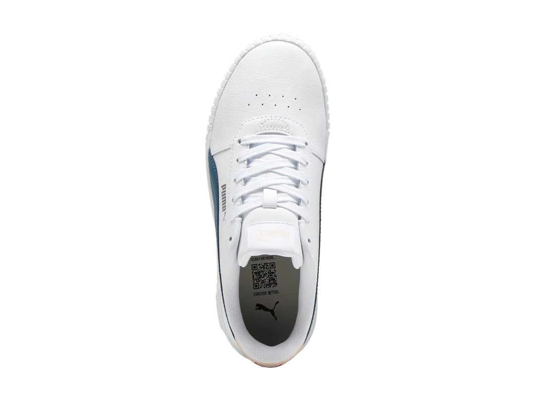 Tenis PUMA blancos con franja azul y detalle rosa en el talón.