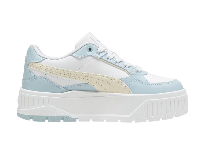 Tenis PUMA blancos y azul claro con suela de plataforma gruesa y cordones blancos.