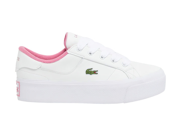Tenis blancos de plataforma Lacoste con detalles en rosa en el cuello y talón.