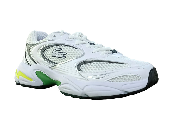 Tenis deportivos Lacoste Storm 96 2K color blanco con detalles en verde y amarillo y paneles de malla.
