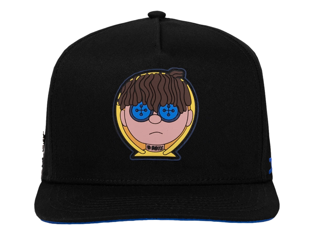 Gorra snapback negra JC Hats Junior con parche de personaje y detalles en azul.