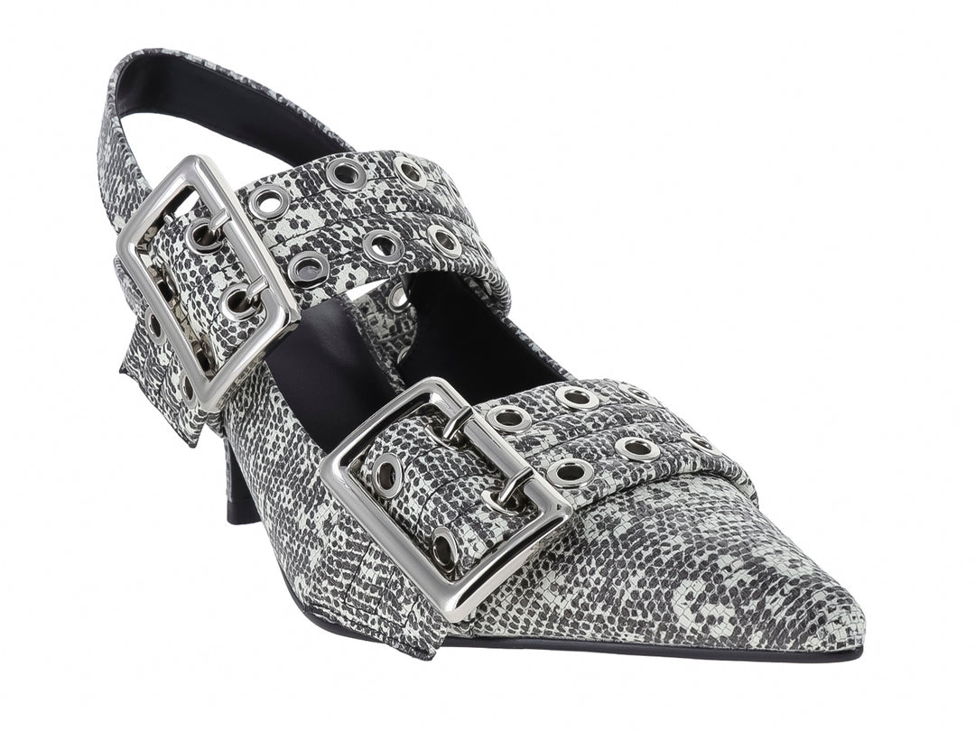 Zapato de tacón Jeffrey Campbell con estampado de lagarto en blanco y negro, adornado con dos hebillas plateadas grandes.