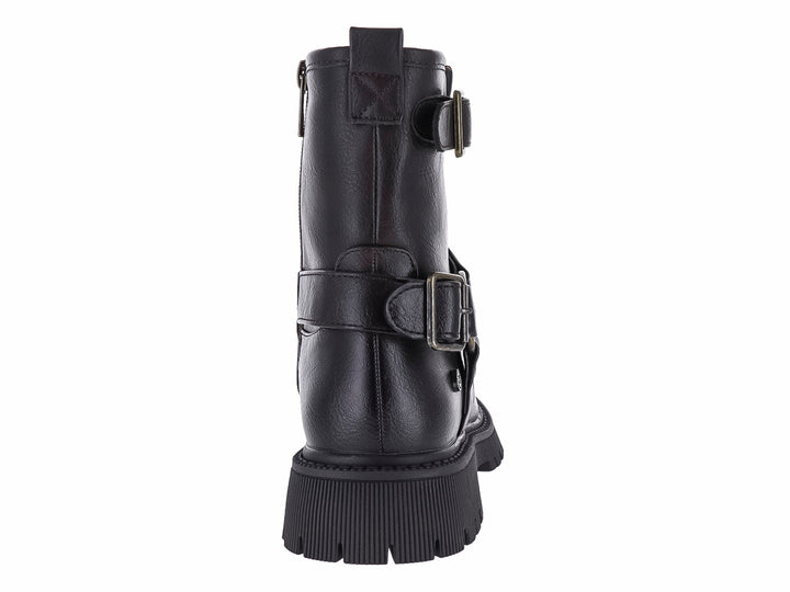 Botas XTI color marrón oscuro con suela track gruesa, detalles de hebillas y anillos dorados.