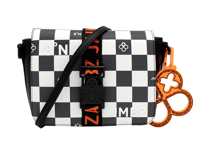 Bolso bandolera Jaime Ibiza con estampado de cuadros blancos y negros, detalles en naranja y correa ajustable.