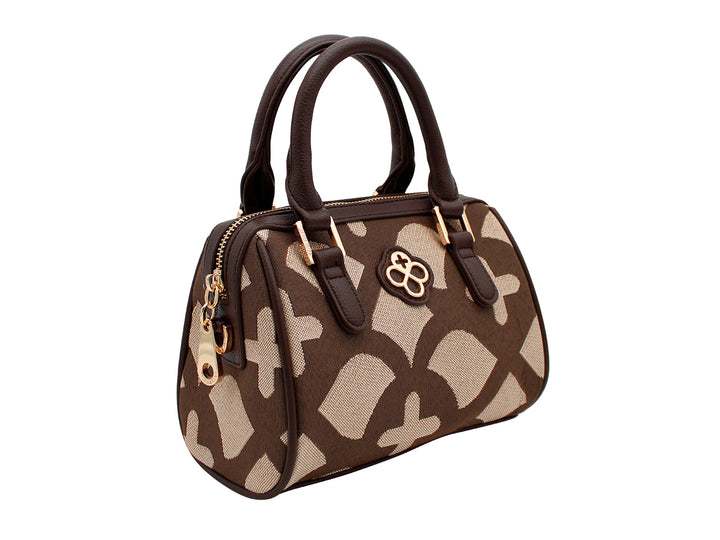 Bolso de mano Jaime Ibiza en color chocolate y beige con estampado jacquard, asas cortas y correa larga ajustable.