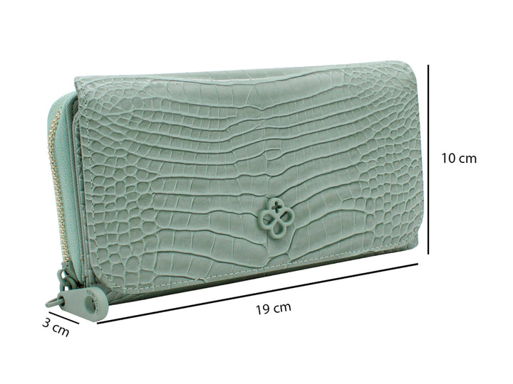 Cartera Jaime Ibiza en color aqua con textura de piel de cocodrilo y detalle decorativo central.
