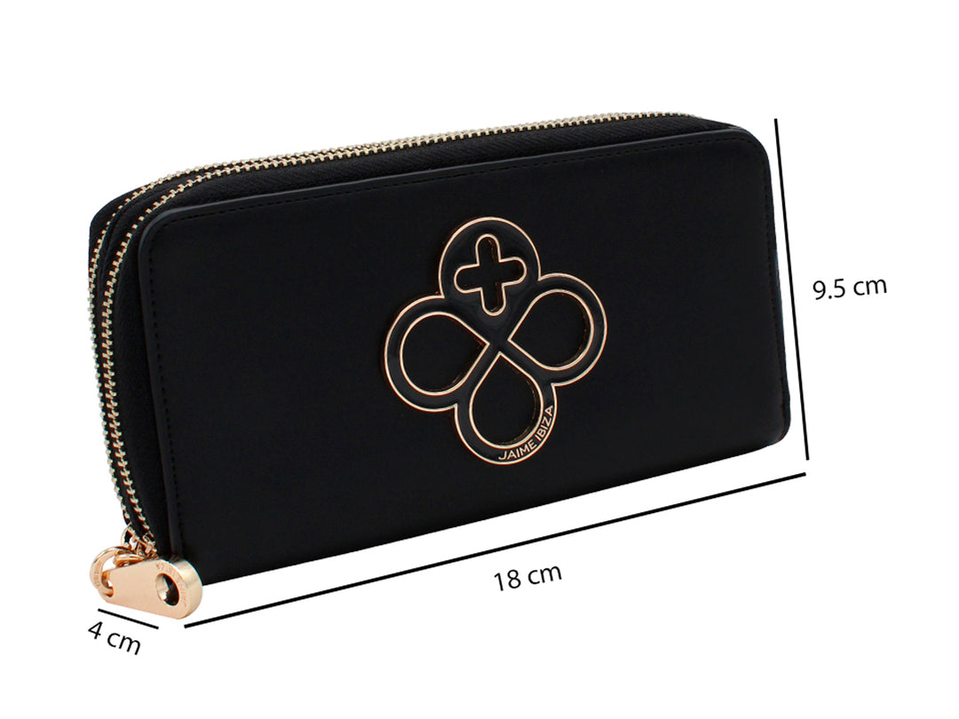 Cartera rectangular negra con logotipo dorado y cierre metálico de la marca Jaime Ibiza.