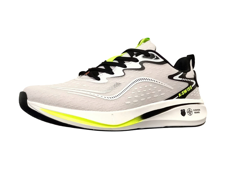 Tenis deportivos K-Swiss color gris con detalles en negro y verde lima y suela blanca.