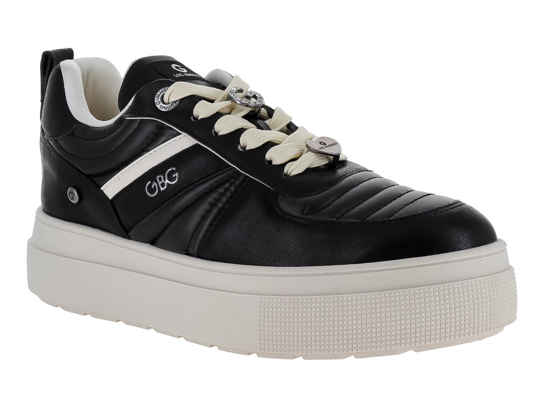 Tenis deportivos GBG en color negro con suela de plataforma blanca y detalles laterales blancos.