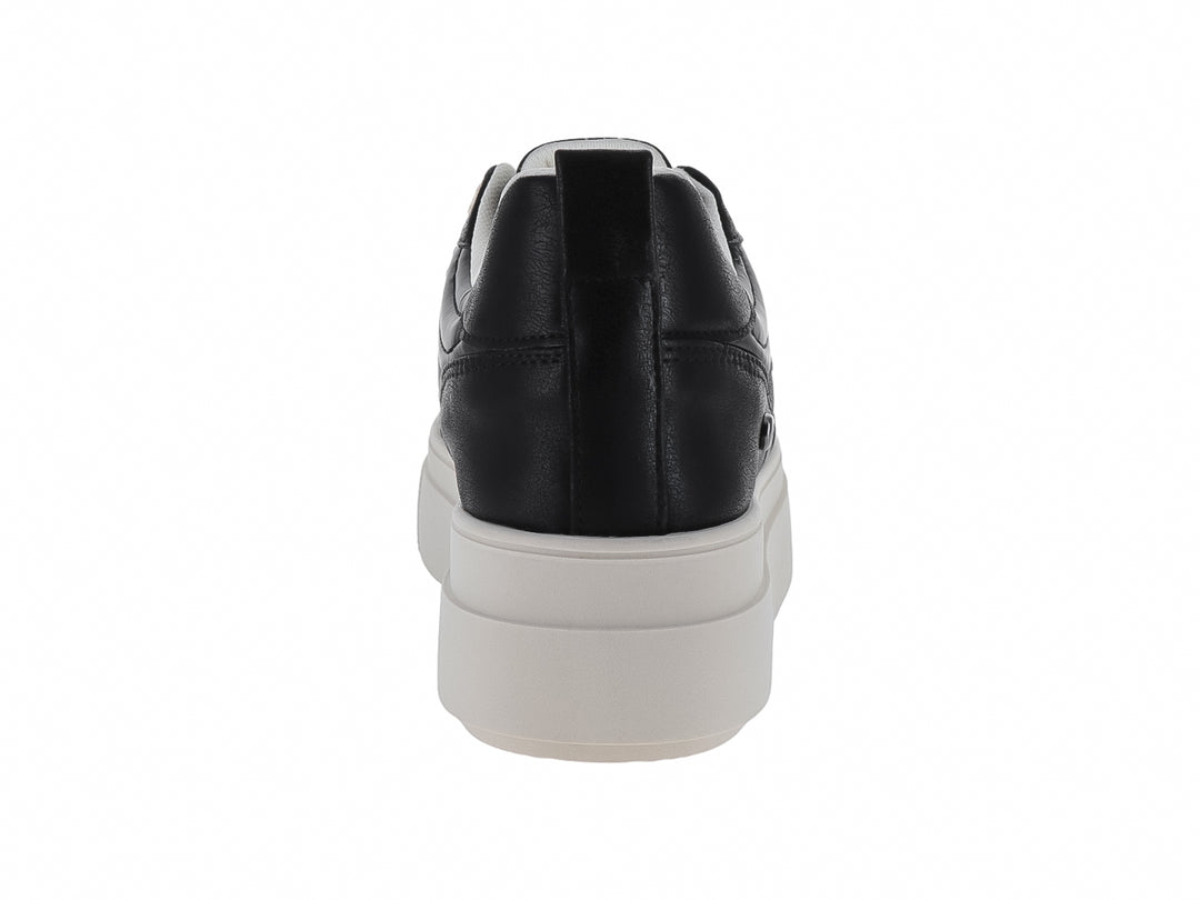 Tenis deportivos GBG en color negro con suela de plataforma blanca y detalles laterales blancos.