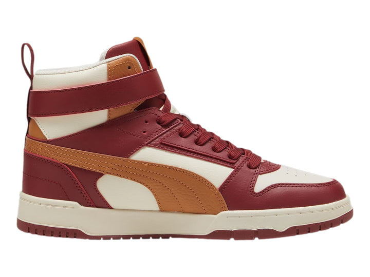 Tenis PUMA de corte alto en colores rojo, blanco y caramelo con suela blanca.