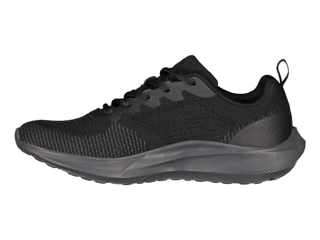 Tenis deportivos Charly color negro con suela gris oscuro y parte superior de tejido transpirable.