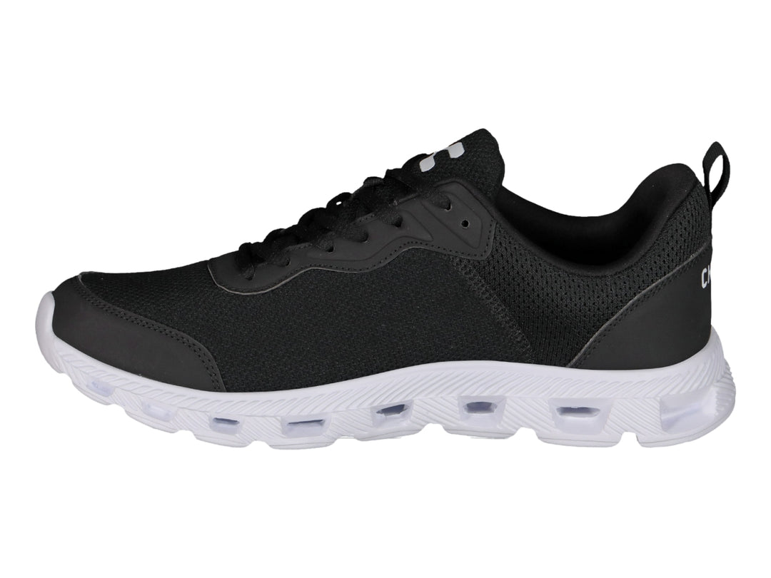 Tenis deportivos Charly color negro con suela blanca y logotipo blanco lateral.