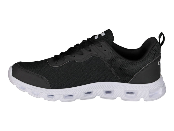 Tenis deportivos Charly color negro con suela blanca y logotipo blanco lateral.