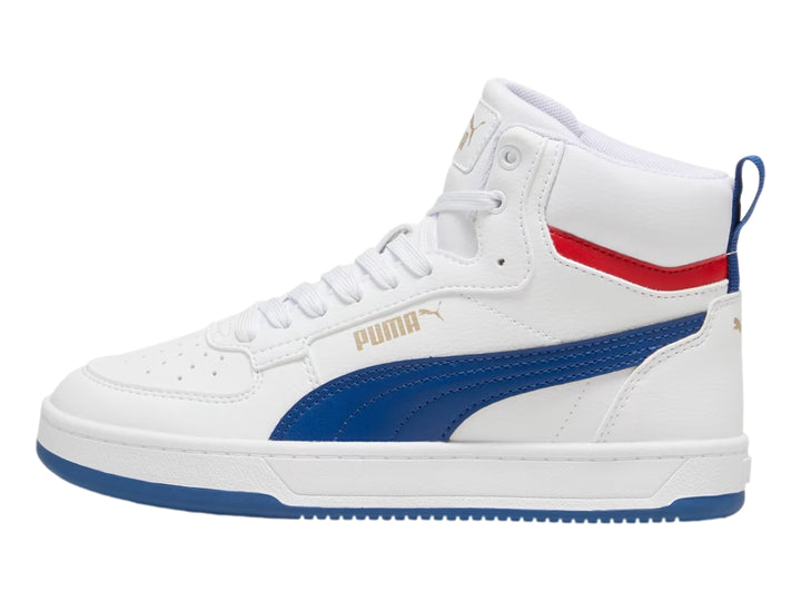 Tenis PUMA Caven 2.0 Mid JR en color blanco con detalles en azul y rojo, diseño de bota media para niños.