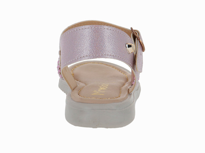 Sandalia rosa para niña con tiras decoradas con brillos, hebilla dorada y suela gris.