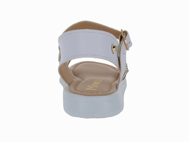 Sandalia blanca para niña con correa ajustable, hebilla dorada y detalles decorativos brillantes en la parte frontal.