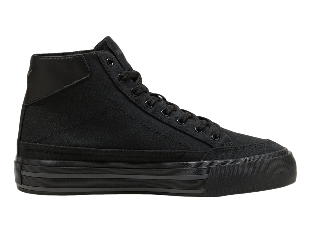 Tenis PUMA Court Classic Vulc Mid color negro, estilo bota con suela vulcanizada.