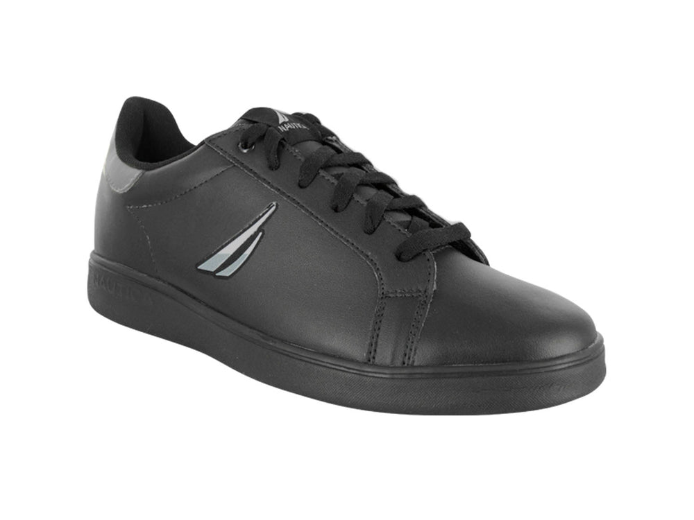 Tenis deportivos color negro de la marca Nautica con detalles en gris y suela plana.