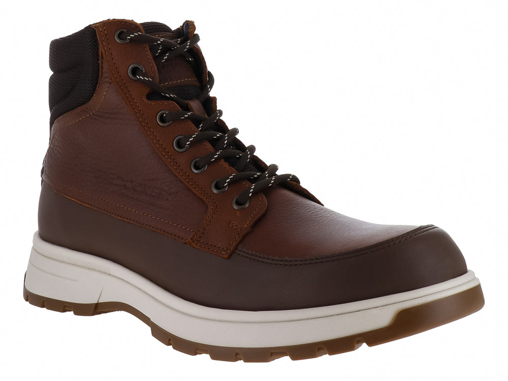 Botas Dockers color café con suela blanca y detalles en negro, estilo casual para hombre.