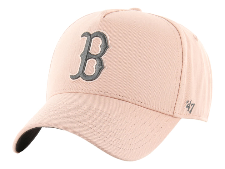 Gorra de béisbol 47 Brand en color dusty mauve con logotipo bordado de los Boston Red Sox en gris.