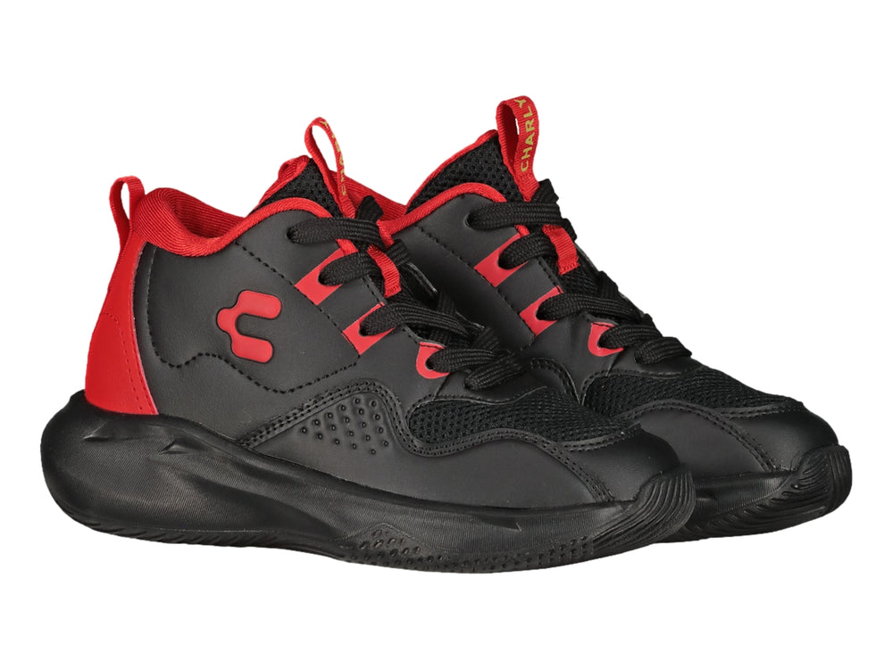Tenis de baloncesto Charly en color negro con detalles en rojo y suela negra.
