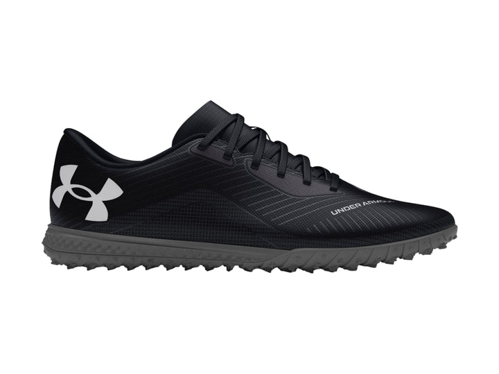 Zapato de fútbol Under Armour Shadow Select Turf color negro con suela para césped sintético.