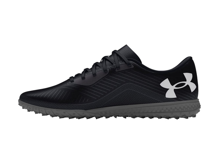 Zapato de fútbol Under Armour Shadow Select Turf color negro con suela para césped sintético.