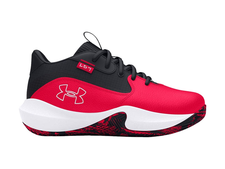 Tenis de baloncesto Under Armour Lockdown 7 en colores rojo, negro y blanco.