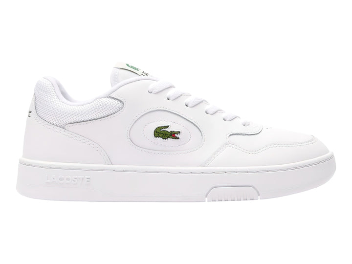 Tenis blancos de cuero Lacoste con logotipo de cocodrilo verde en el lateral.