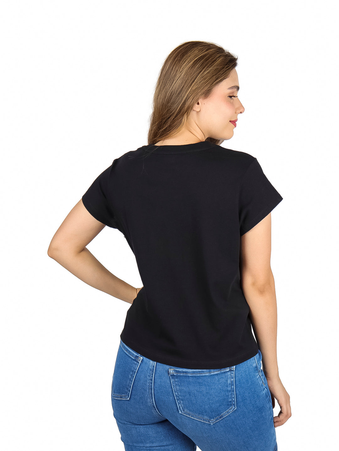 Blusa negra de manga corta y cuello redondo con logotipo DKNY Sport en color bronce.