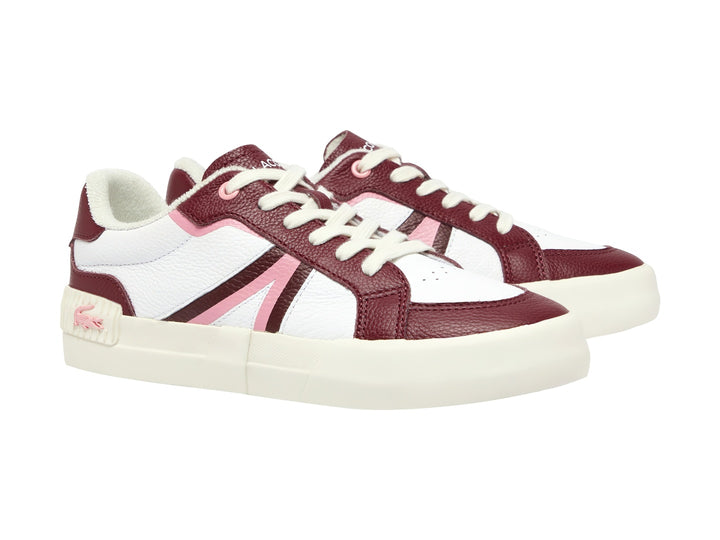 Tenis Lacoste en colores blanco y borgoña con un detalle en rosa y suela blanca.