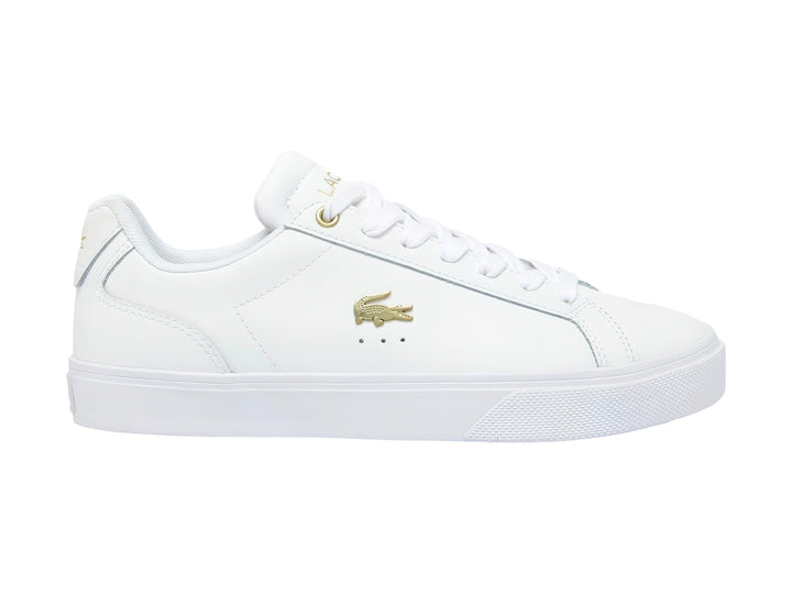 Tenis Lacoste Lerond Pro en color blanco con logotipo y detalles en dorado, fabricados en cuero.