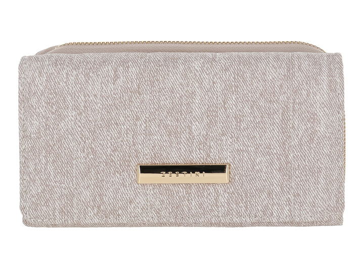Bolso estilo cartera Felianna en color beige con textura rugosa y detalle metálico frontal.