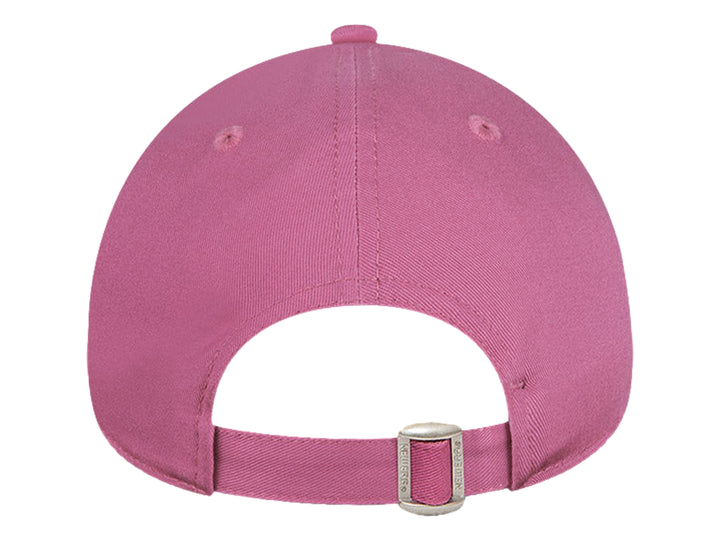 Gorra de béisbol New Era color rosa con logotipo blanco de los New York Yankees bordado al frente.
